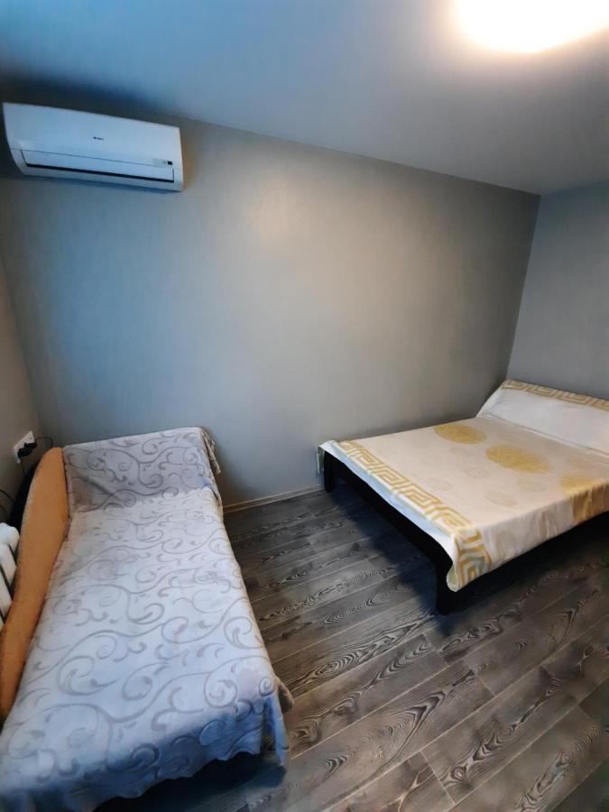 Apartment On Pedagogicheskaya オデッサ エクステリア 写真